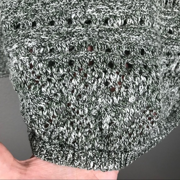 Cloud Chaser Cozy Green Chunky Knit Hooded Sweater Pullover Size Medium - Picture 4 of 8